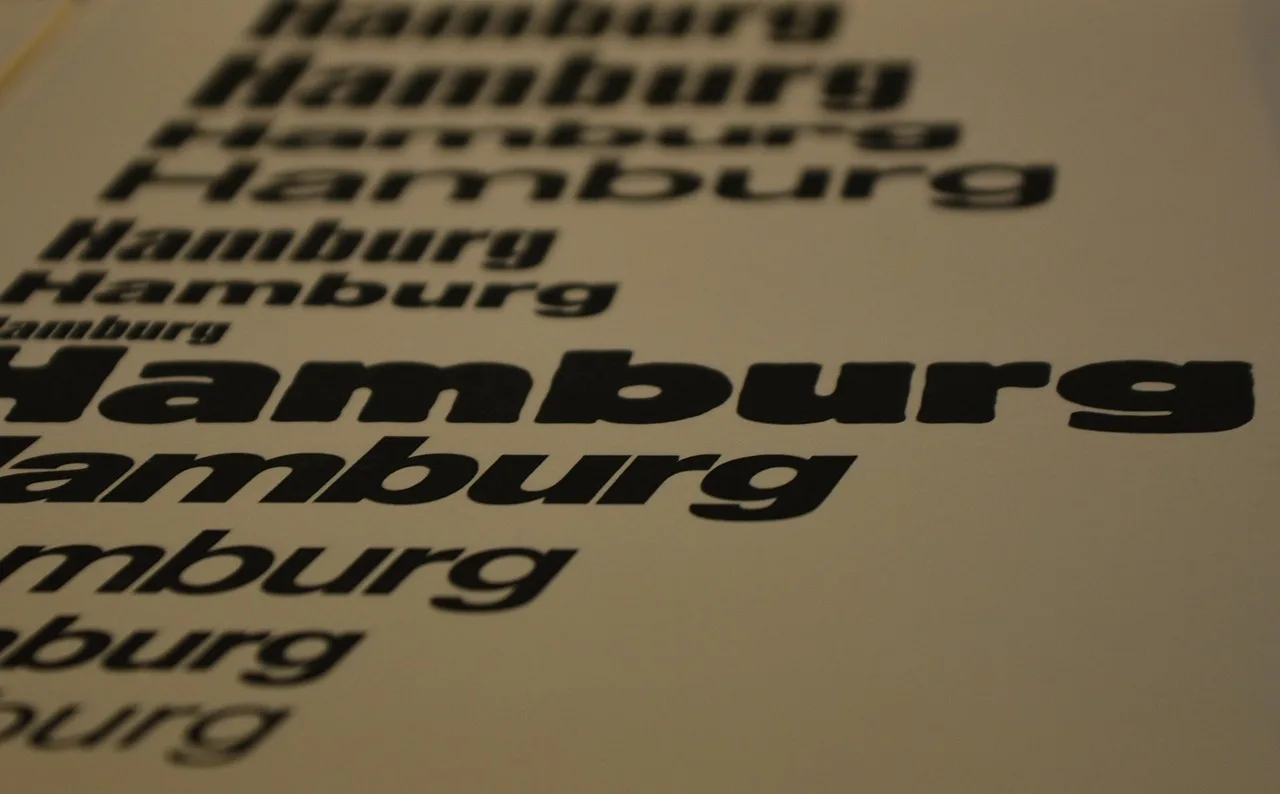 technology, printing house, typology, set, serifs, printing technology, mechanically. Twelve Real Print Shops: What Each Does, Who It Suits and Where It Breaks