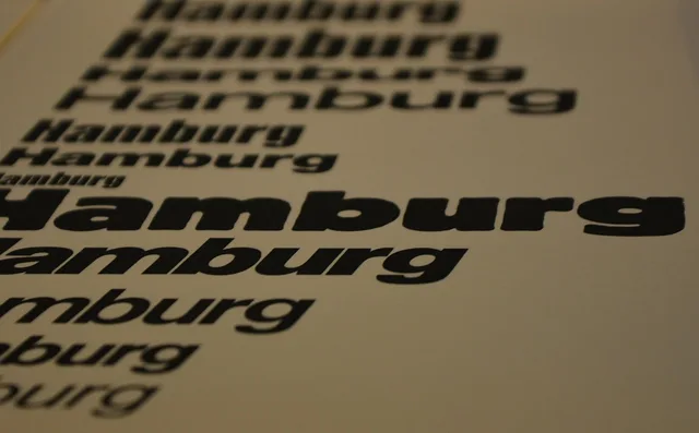 technology, printing house, typology, set, serifs, printing technology, mechanically. Twelve Real Print Shops: What Each Does, Who It Suits and Where It Breaks